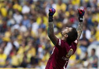 santos holds onto top spot in mexico - India TV santos holds onto top spot in mexico - India TV