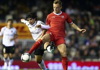 valencia edges sevilla 1 0 in copa del rey -... valencia edges sevilla 1 0 in copa del rey -...