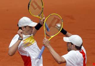 bryan brothers reach french open semis in doubles... bryan brothers reach french open semis in doubles...