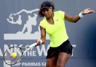 defending champ serena reaches wta semis - India... defending champ serena reaches wta semis - India...