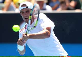 defending champ sweeting through in houston -... defending champ sweeting through in houston -...