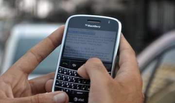 trai cuts roaming call charges by up to 23 smses... trai cuts roaming call charges by up to 23 smses...