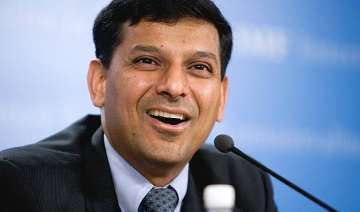 rate cuts raghuram rajan says watching monsoon... rate cuts raghuram rajan says watching monsoon...
