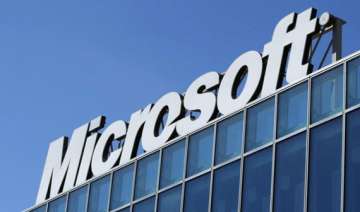 microsoft offers indian phone makers windows... microsoft offers indian phone makers windows...