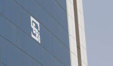 sebi penalises karvy stock broking in ipo... sebi penalises karvy stock broking in ipo...