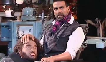 akshay returns to host khatron ke khiladi 4 -... akshay returns to host khatron ke khiladi 4 -...