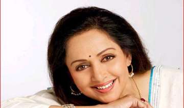 hema malini advises girls not to go out alone -... hema malini advises girls not to go out alone -...