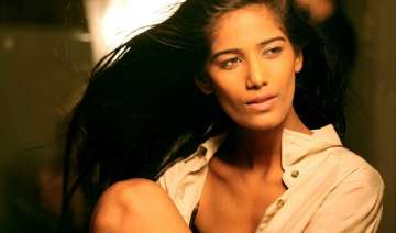 poonam pandey back in action - India TV poonam pandey back in action - India TV