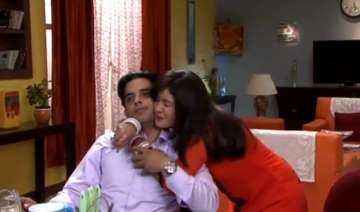 yeh hai mohabbatein mihir and rinki get cozy... yeh hai mohabbatein mihir and rinki get cozy...