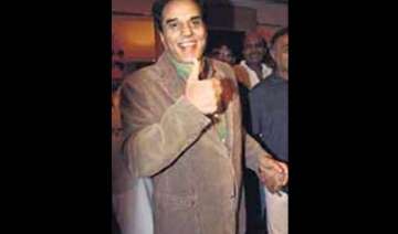 dharmendara decides to quit liquor for good -... dharmendara decides to quit liquor for good -...
