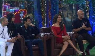 bigg boss 8 day 95 bipasha basu and karan singh... bigg boss 8 day 95 bipasha basu and karan singh...