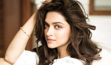 deepika padukone inspired madhur bhandarkar to... deepika padukone inspired madhur bhandarkar to...