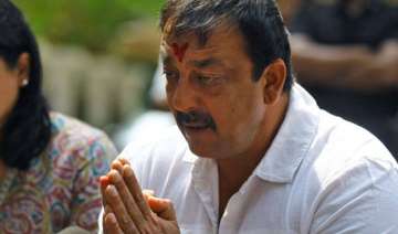 sanjay dutt gets 30 days parole in mumbai bomb... sanjay dutt gets 30 days parole in mumbai bomb...