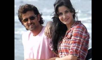 producers finding it hard to sell hrithik s movie... producers finding it hard to sell hrithik s movie...