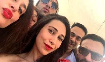 kareena karisma ranbir at shashi kapoor s... kareena karisma ranbir at shashi kapoor s...