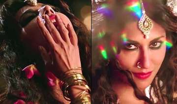 gabbar is back sultry chitrangada singh sways... gabbar is back sultry chitrangada singh sways...