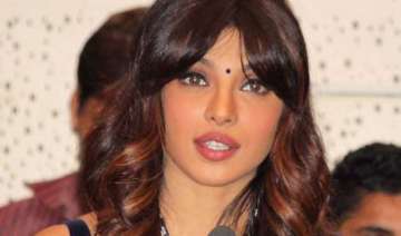 priyanka faces accent issues after working in... priyanka faces accent issues after working in...