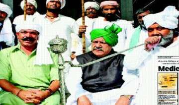 jat khaps demand ban on film - India TV jat khaps demand ban on film - India TV