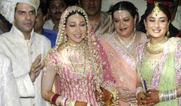 karisma kapoor wedding pics watch wedding video -... karisma kapoor wedding pics watch wedding video -...