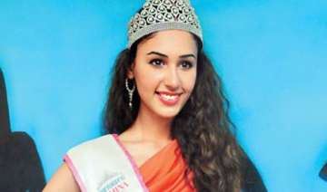 miss india earth harleen kaur detained at airport... miss india earth harleen kaur detained at airport...