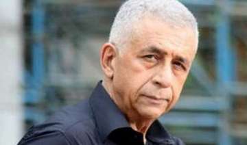 naseeruddin shah does charlie ke chakkar mein for... naseeruddin shah does charlie ke chakkar mein for...