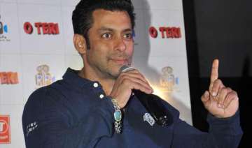 salman takes lead in o teri promotions for kamaal... salman takes lead in o teri promotions for kamaal...