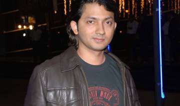shirish to adopt aamir s marketing fundas for... shirish to adopt aamir s marketing fundas for...