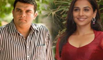 siddharth gifts vidya a rs 14 cr juhu apartment -... siddharth gifts vidya a rs 14 cr juhu apartment -...