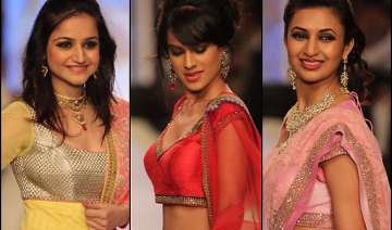 telly bahus walk the ramp for iijw 2013 - India TV telly bahus walk the ramp for iijw 2013 - India TV