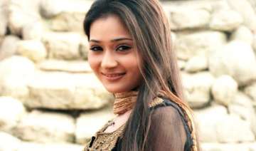 tv actor sara khan interrogated by mumbai police... tv actor sara khan interrogated by mumbai police...