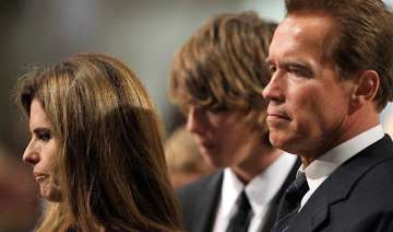 arnold schwarzenegger s wife files for divorce -... arnold schwarzenegger s wife files for divorce -...