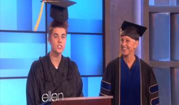 bieber s graduation ceremony with a twist - India... bieber s graduation ceremony with a twist - India...