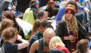 harry potter mania in london ahead of final... harry potter mania in london ahead of final...