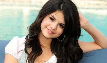 selena gomez has no regrets about falling in love... selena gomez has no regrets about falling in love...
