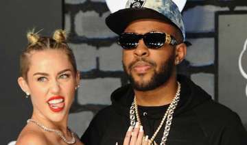 miley cyrus collaborates with big sean - India TV miley cyrus collaborates with big sean - India TV