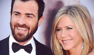 jennifer aniston s mother uninvited to her... jennifer aniston s mother uninvited to her...