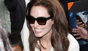 angelina jolie survives a car crash - India TV angelina jolie survives a car crash - India TV