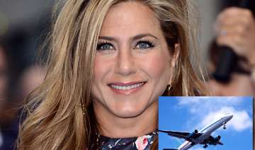 jennifer aniston has flying phobia view pics -... jennifer aniston has flying phobia view pics -...