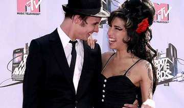 winehouse s ex husband left out of her will -... winehouse s ex husband left out of her will -...