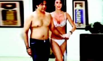 naughty 40 gets a certificate - India TV naughty 40 gets a certificate - India TV