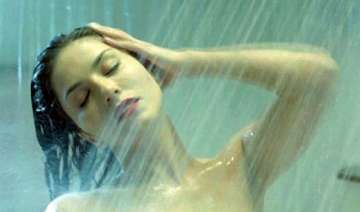 sunny leone s nude shot in ragini mms 2 decoded... sunny leone s nude shot in ragini mms 2 decoded...