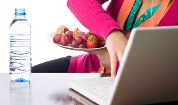 cut off technology during meals nutritionist see... cut off technology during meals nutritionist see...
