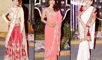 priyanka karisma esha look ravishing at rridhi... priyanka karisma esha look ravishing at rridhi...