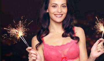 infomercials to educate women about lingerie... infomercials to educate women about lingerie...