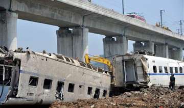 china train accident toll 35 three top rail... china train accident toll 35 three top rail...