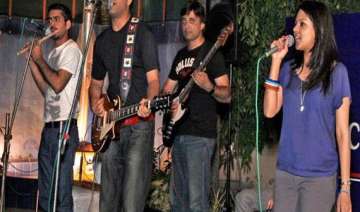 facebook blocks pakistan rock band at official... facebook blocks pakistan rock band at official...
