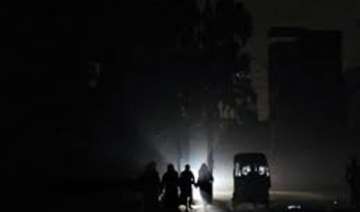 karachi city parts of sindh in darkness due to... karachi city parts of sindh in darkness due to...
