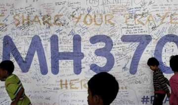 mh370 mystery more suspcted wreckage found -... mh370 mystery more suspcted wreckage found -...