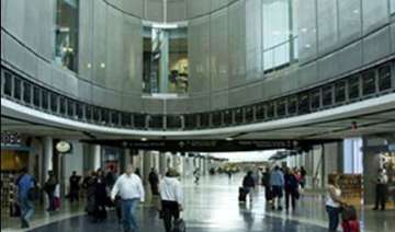 indian film maker released on bail in us - India... indian film maker released on bail in us - India...