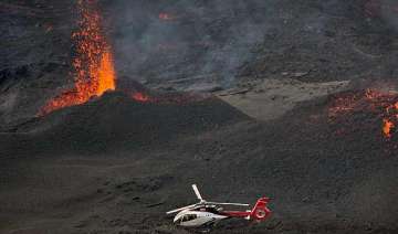highly active volcano erupts on reunion amid... highly active volcano erupts on reunion amid...